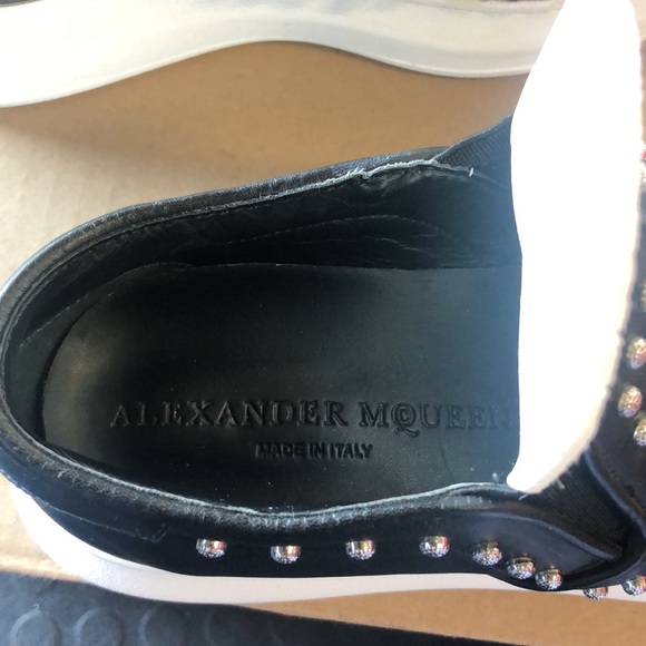 Alexander McQueen - Picture 6 of 8